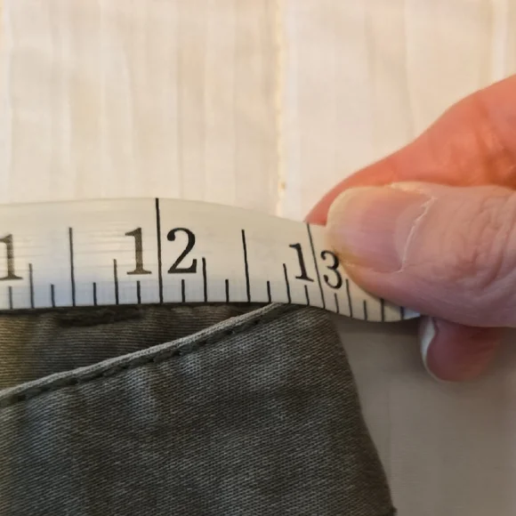 Express Olive Green Women's Cargo Pants. Size 00 Low Rise Fit - Picture 14 of 16